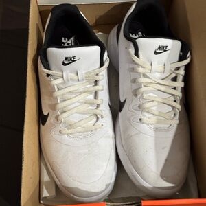 Nike golf shoes. Men’s 11.5